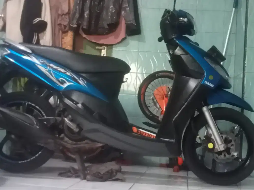 Mio smile 2011 motor standar warna biru