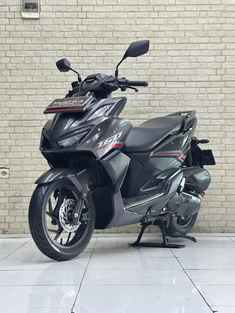 DP HANYA 500RB. HONDA VARIO 160 CBS 2023 NOPOL L SBY MULUS NO MINUS