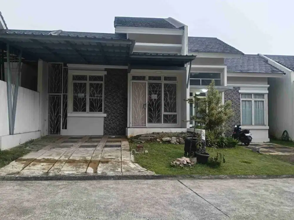 dikontrakan rumah bagus siap huni di Sentul city