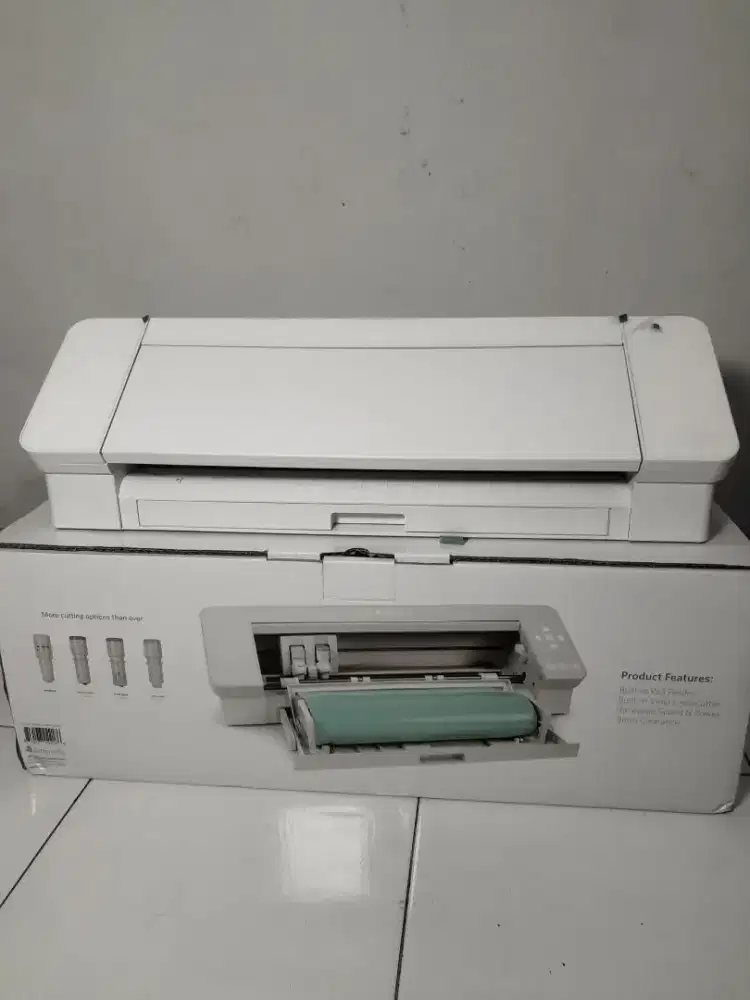 mesin cutting silhouette Cameo 4