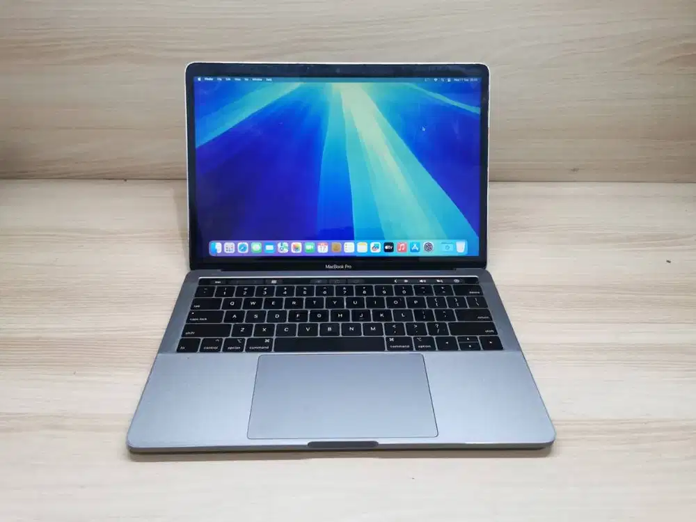 Macbook Pro 2019 13inch Core i5 8GB 512GB