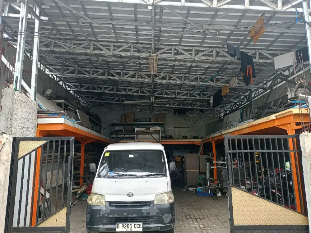 Dibutuhkan 2 orang Admin