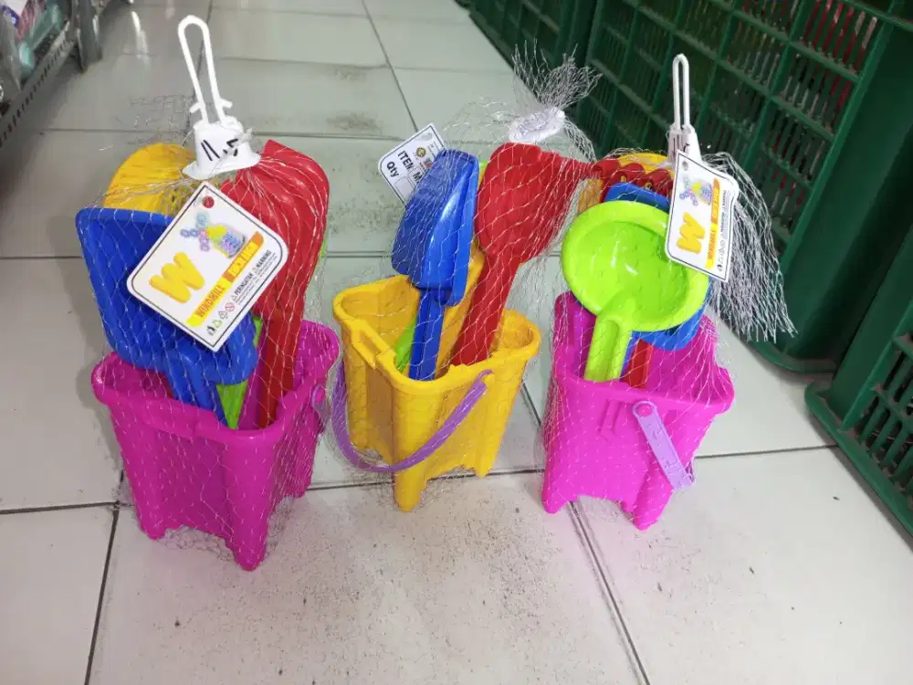 mainan anak ember pasir cetakan