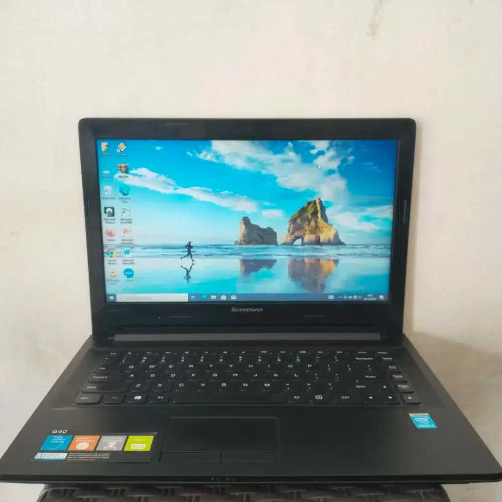 JUAL LAPTOP LENOVO G40-70 INTEL CORE i3-4030 RAM8GB,SSD128GB,WIN10PRO