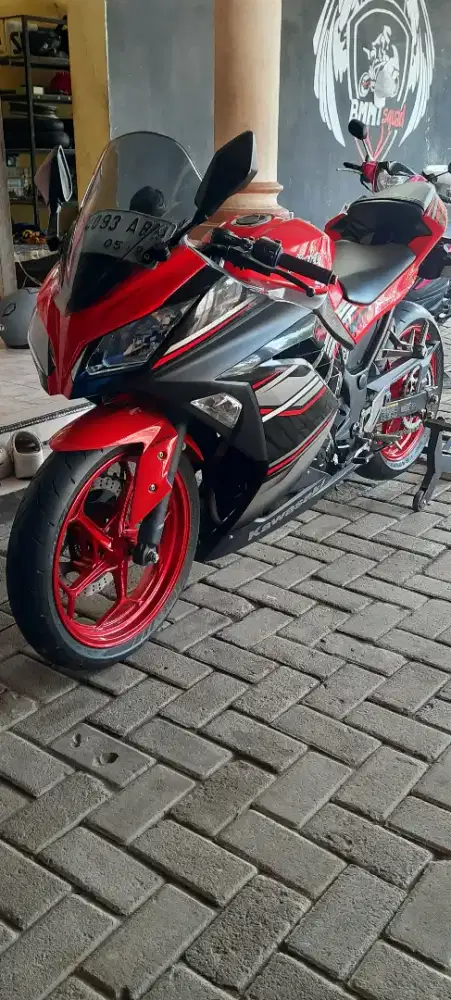 Ninja fi 250 cc tipe ABS