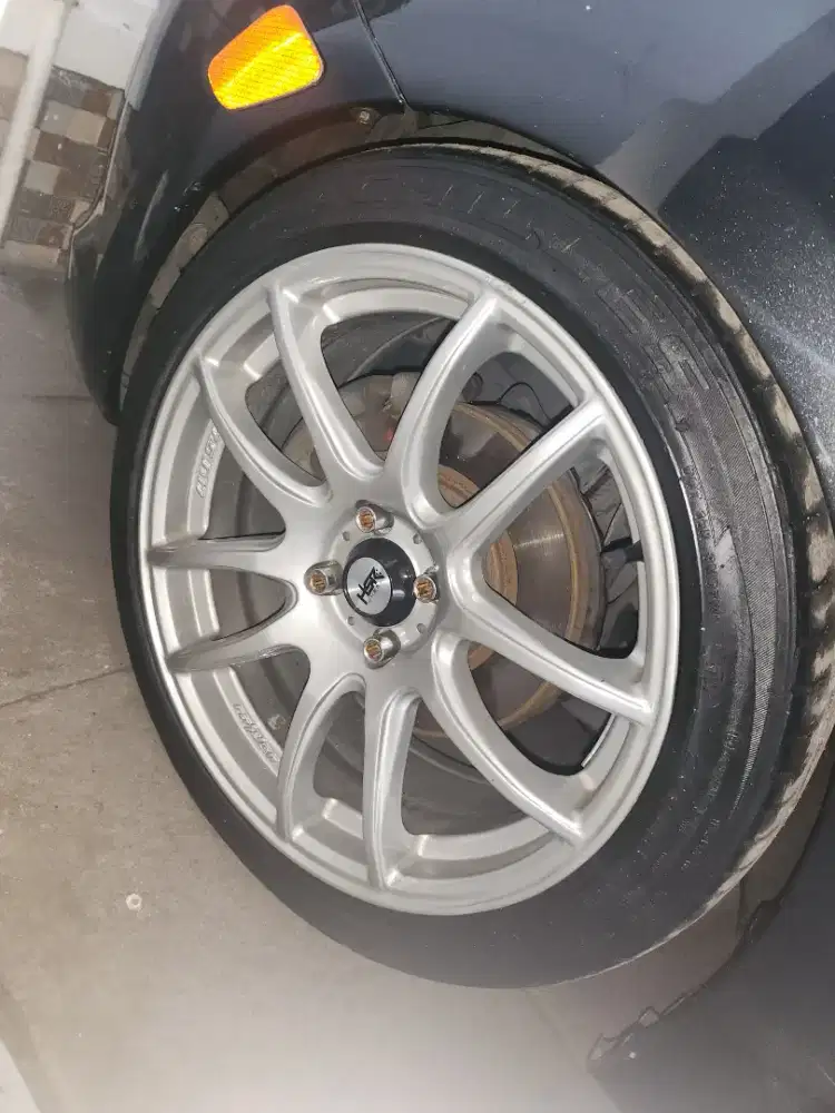 Dijual velg ring 17 plus ban