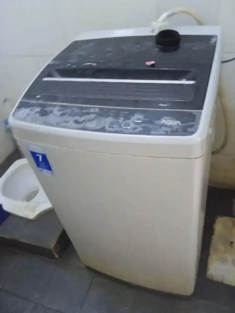 Mesin cuci aqua bekas