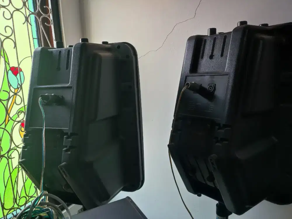 Dijual cepat sound system set bekas 80% masih ready for use