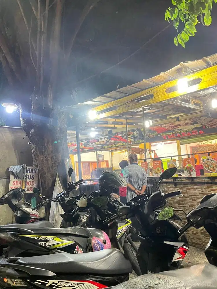 Loker pelayan rumah makan