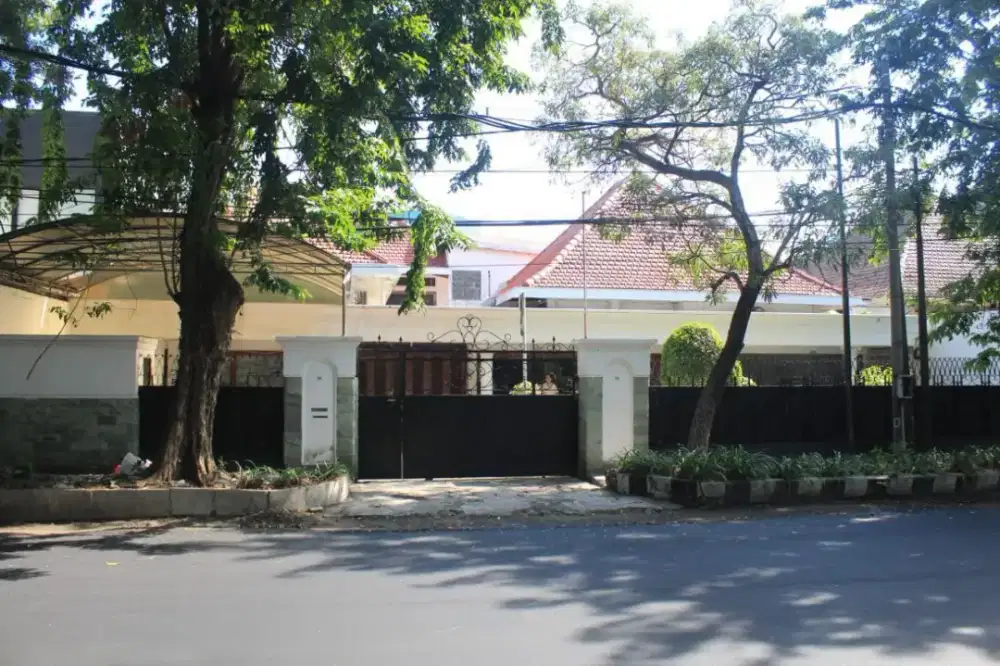 BANGUNAN KOMERSIAL JL POLISI ISTIMEWA SURABAYA PUSAT, STRATEGIS