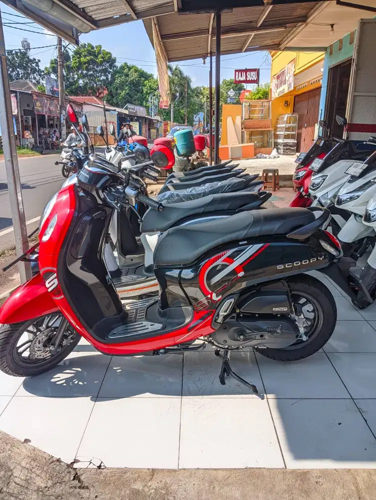 SCOOPY 2024 Pajak Panjang - Maulana Motor