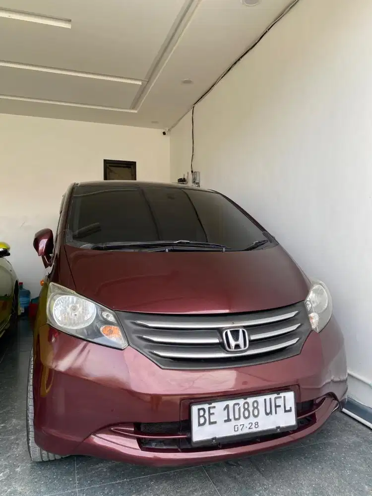 HONDA FREED 2009 MATIC 95jt NEGO