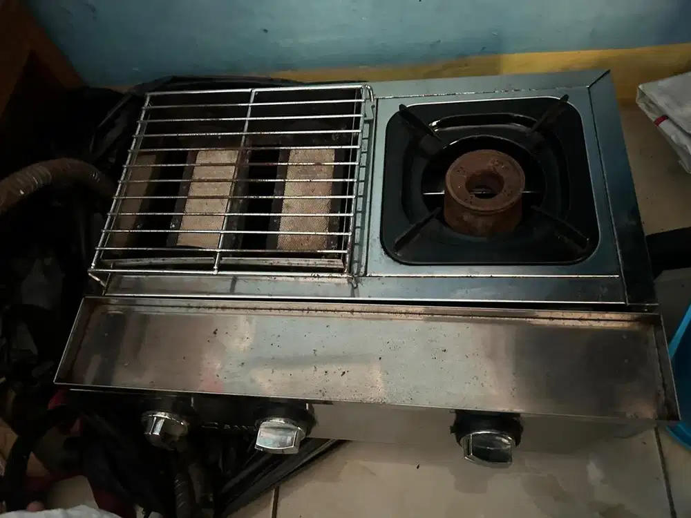 Kompor panggangan sosis