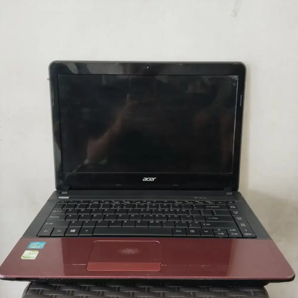 JUAL LAPTOP ACER ASPIRE E1-471G INTEL CORE i3-2348M,