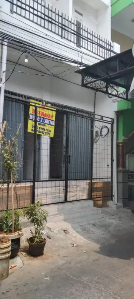 Disewakan Ruko 2 Lantai, Cocok untuk Usaha dan Tempat tinggal