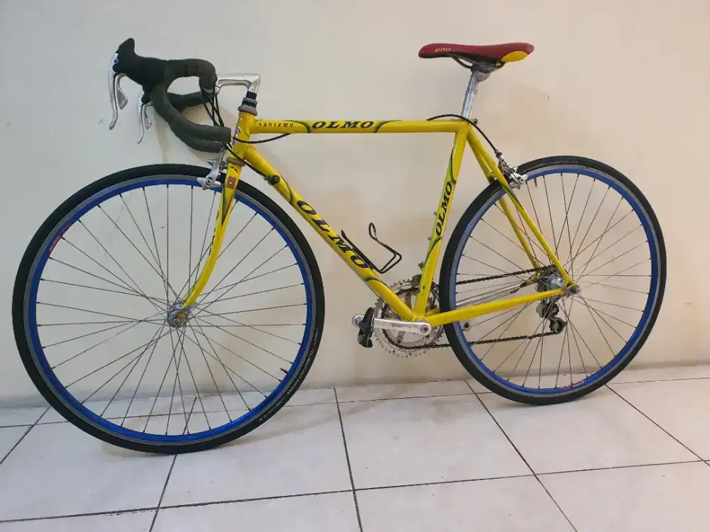 Sepeda balap OLMO
