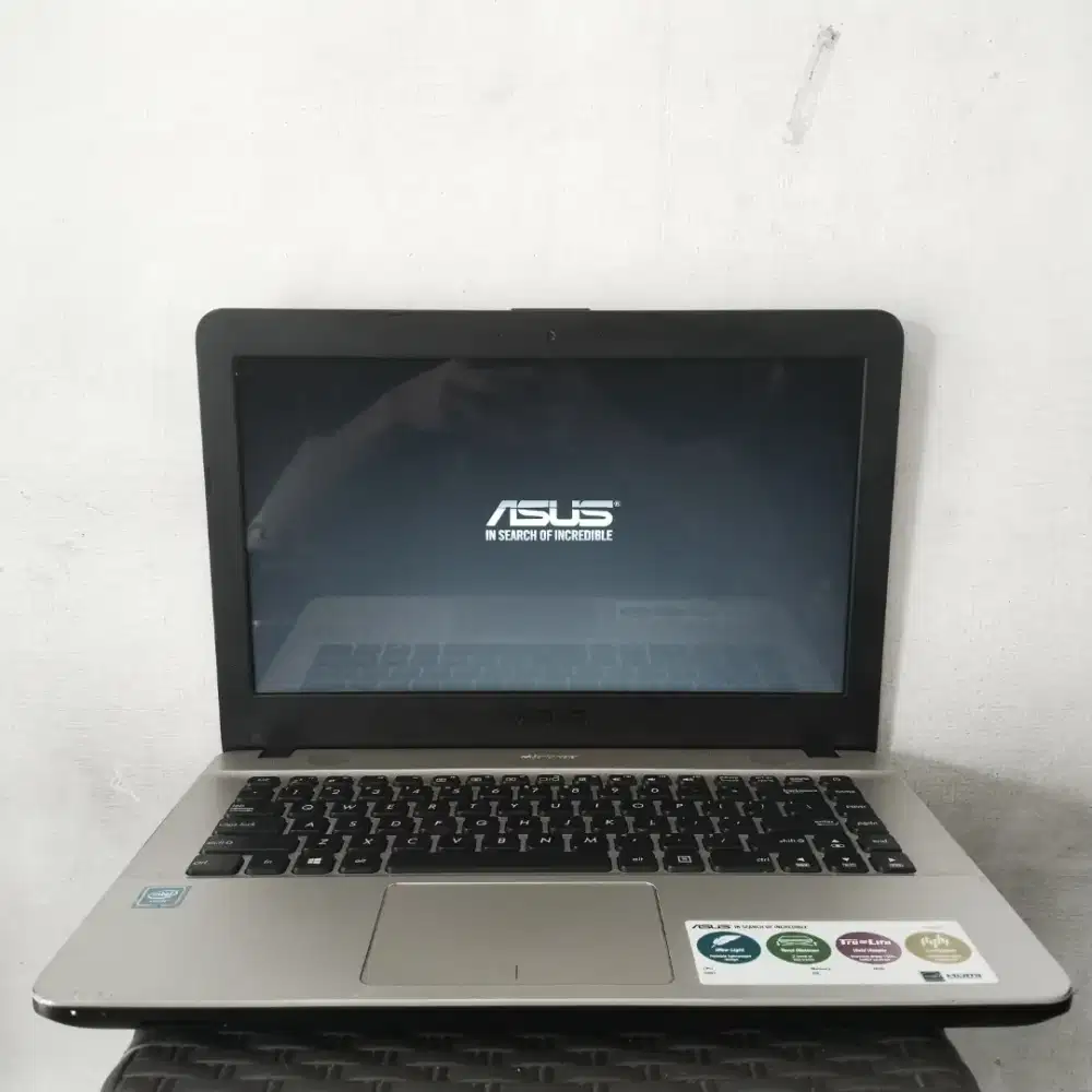 JUAL LAPTOP ASUS X441S INTEL CELERON N3060 RAM2GB,HDD500GB,WIN10PRO