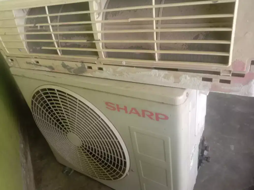 Menerima AC dan genset rusak