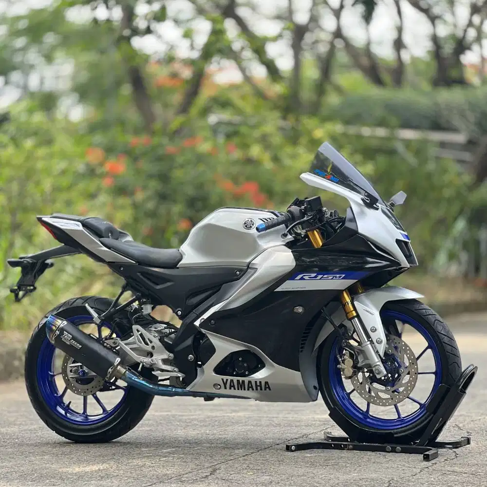 YAMAHA R15M ABS QS SILVER 2022 KM LOW PAJAK PANJANG SIAP GASPOL