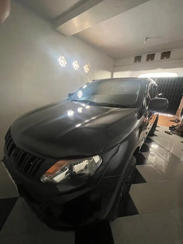 STRADA TRITON DOUBLE CABIN 2015