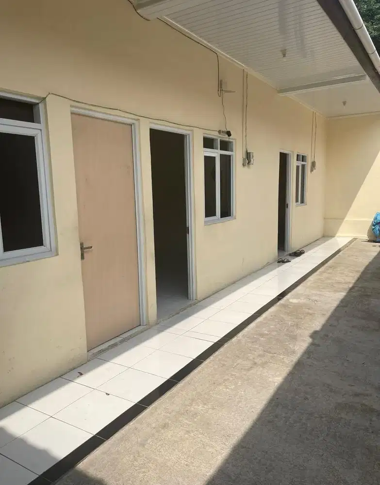 DISEWAKAN KONTRAKAN BULANAN PETAK KAMAR MANDI DALAM