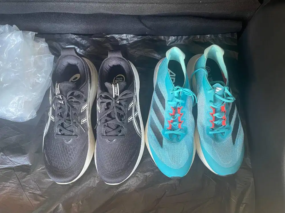 Dijual ASICS Gel Nimbus 27 dan Adidas Adizero Boston 12