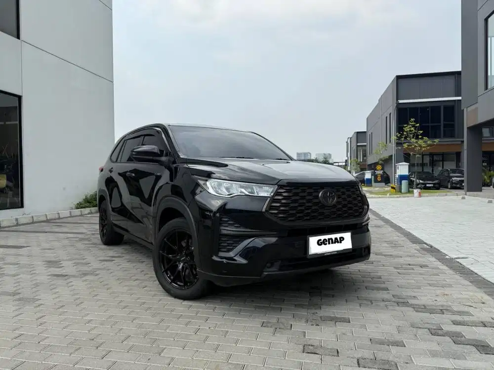 INNOVA ZENIX V HYBRID CVT 2023. ISTIMEWA. PAJAK PANJANG TANGAN PERTAMA