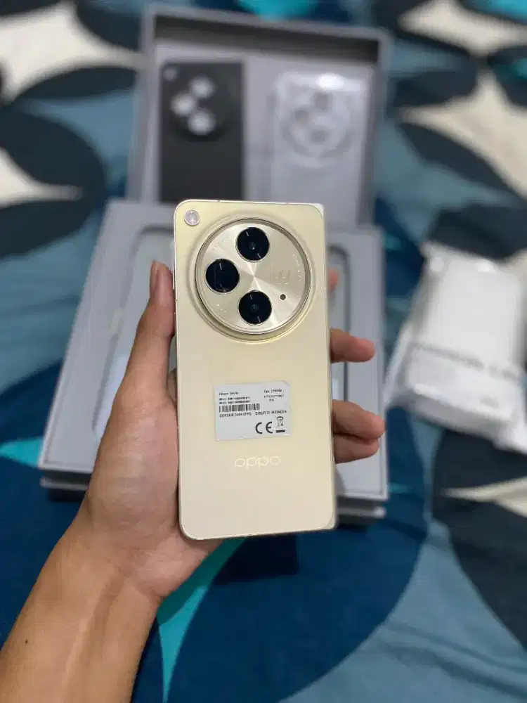 Cari tt/bt Iphone, Oppo Find N3 Fold 16/512gb