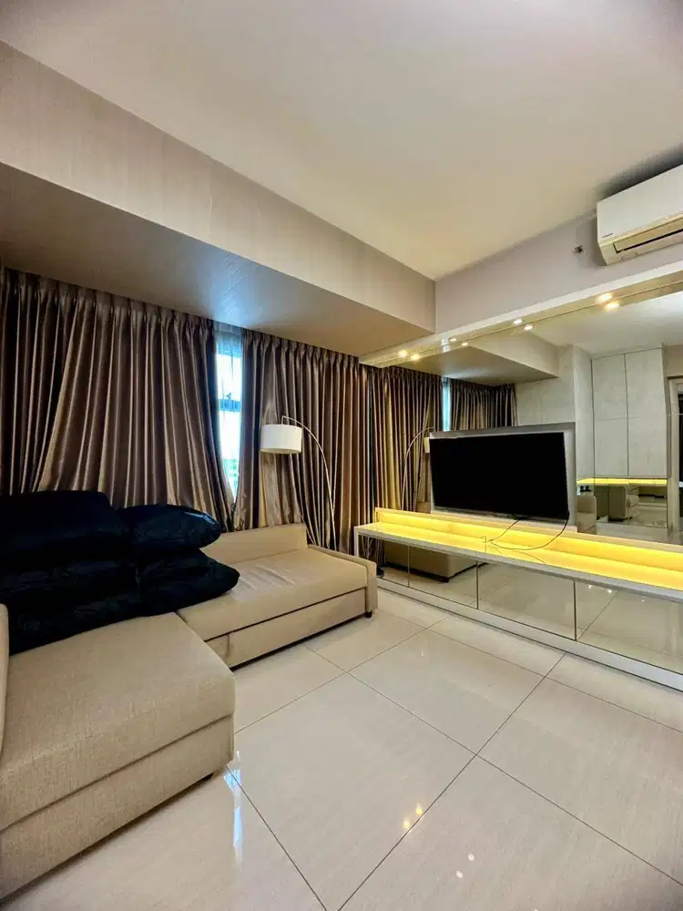DISEWAKAN APARTEMEN PRIVATE LIFT LARIZ MANSION 3BR FURNISHED MEWAH