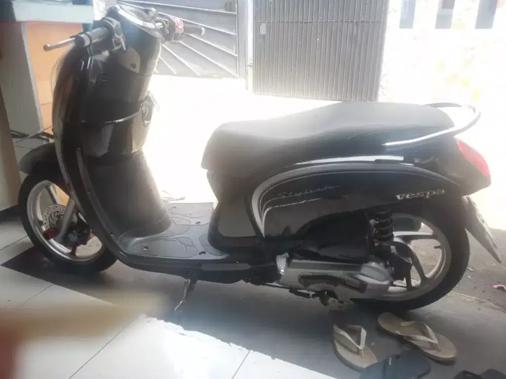 SCOOPY th 2014 komplit BPKB STNK ada