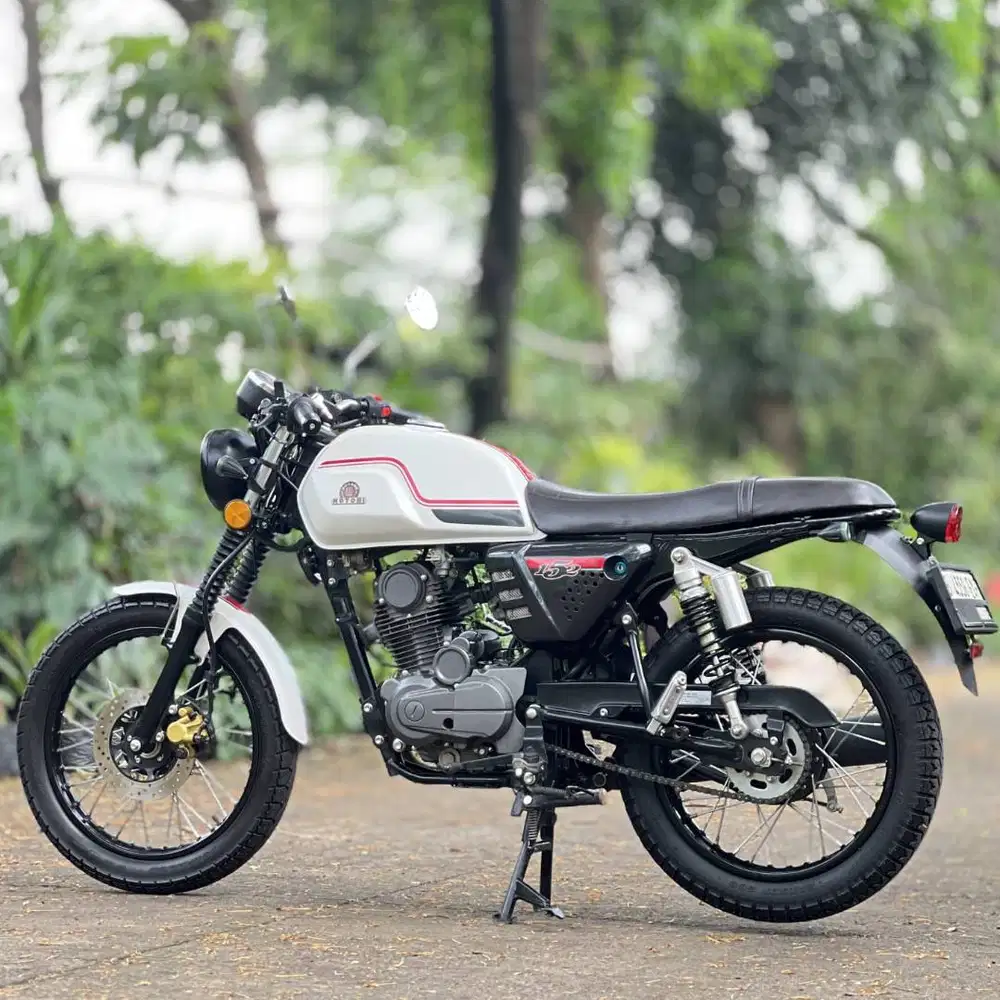 BENELLI MOTOBI 152 PUTIH 2023 KM 8K PAJAK PANJANG NO MINUS
