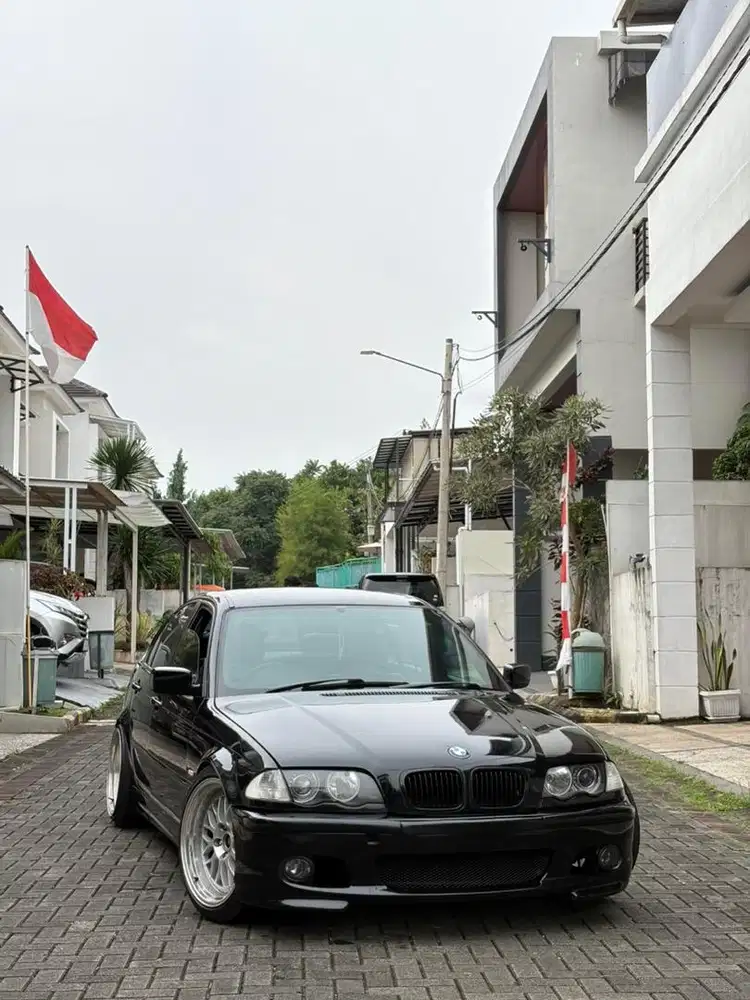 BMW E 46 318i 2000 Bensin