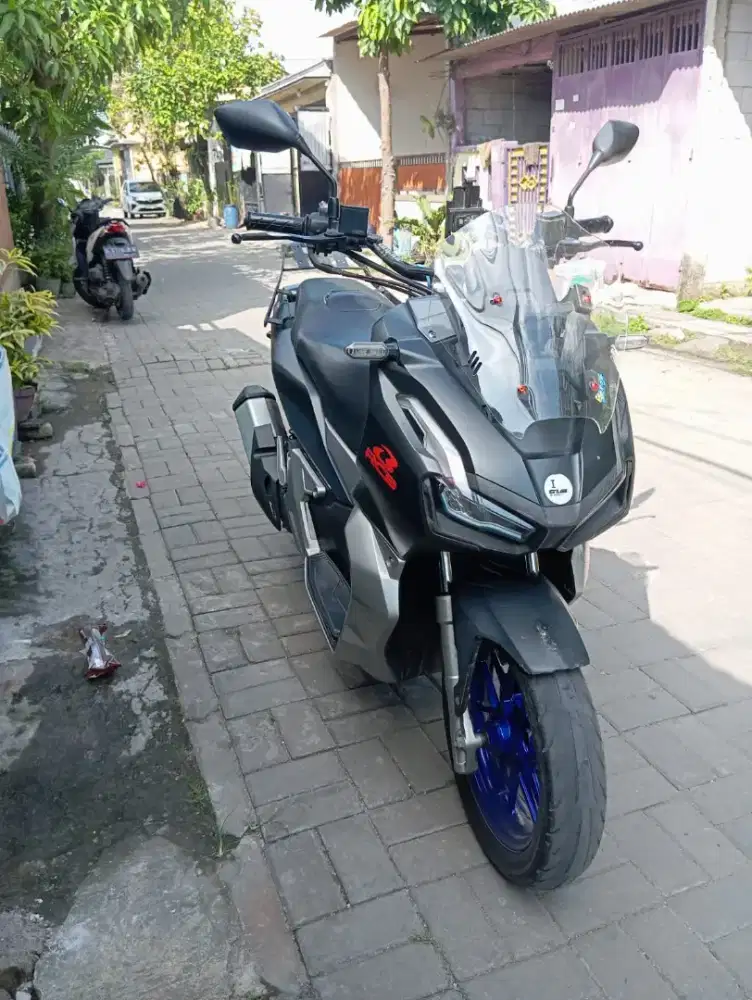 Motor Honda ADV