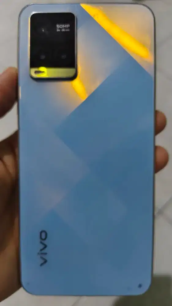 vivo y33t , ram 8+4/128