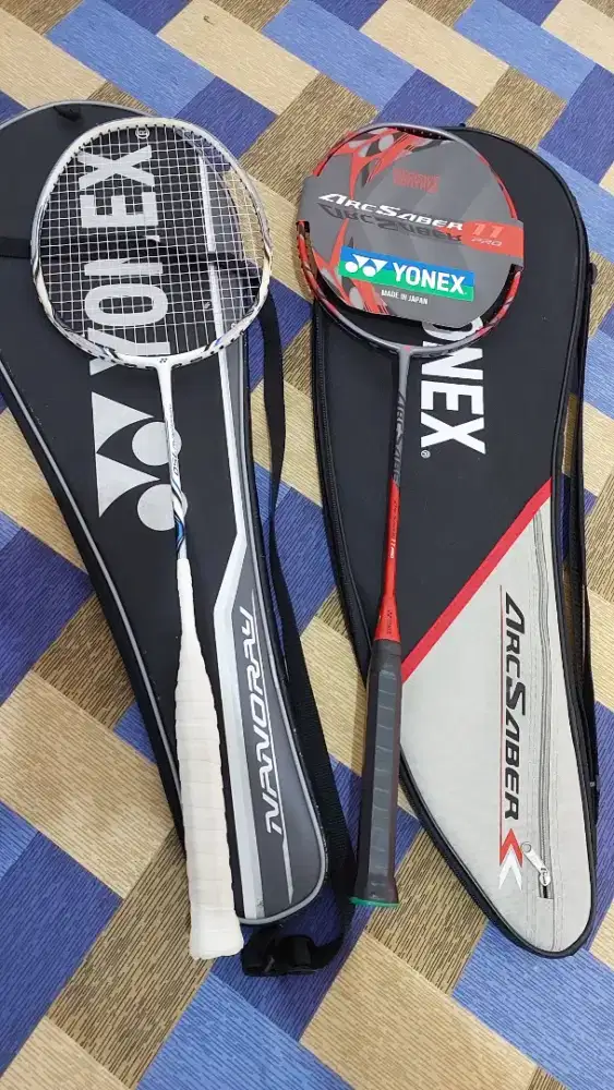 Dijual 2 Raket 1 paket Yonex Arcsaber 11 Pro  & Yonek Nanoray 750 ORI