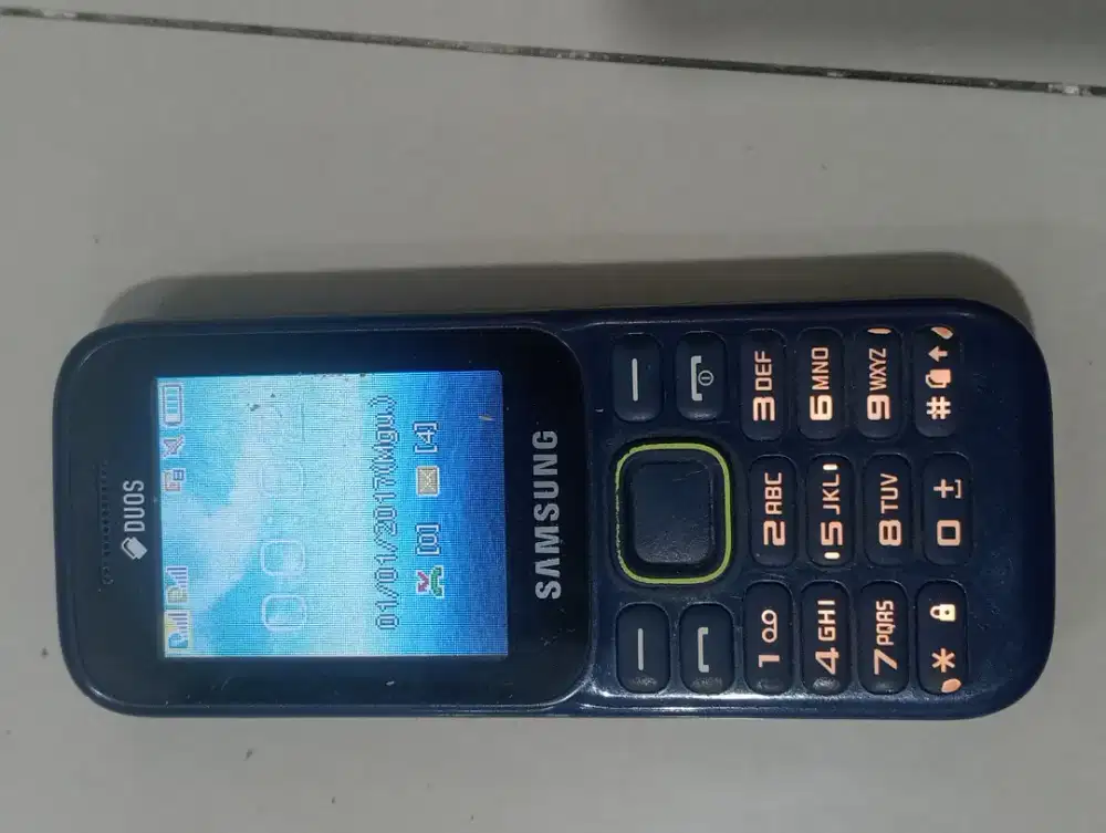 dijual Hp Samsung jadul SM-B310E warna biru dongker