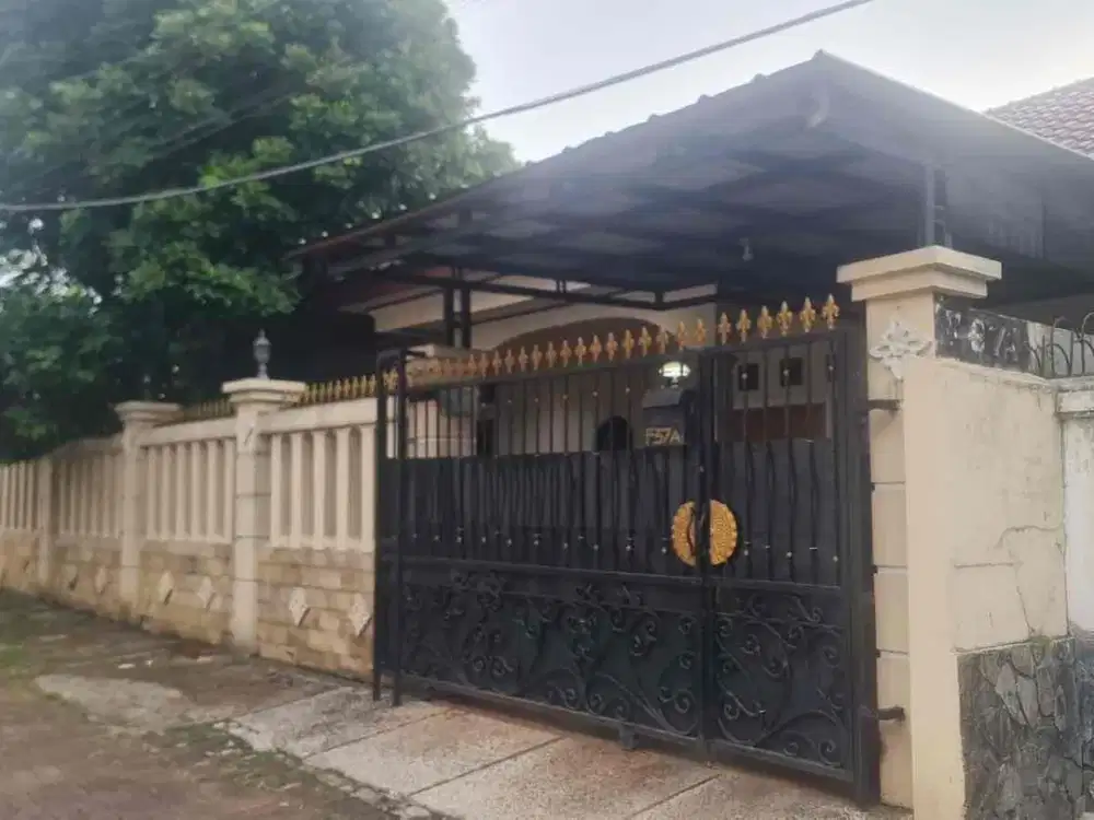 Rumah di Jalan Kavling POLRI Jagakarsa, Jakarta Selatan