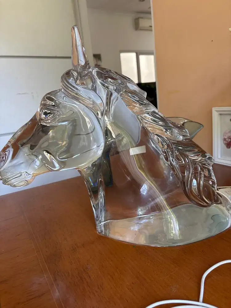 Kristal asli pajangan kuda