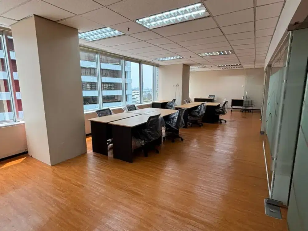 SEWA KANTOR DI JAKARTA SELATAN KUNINGAN 123M2 FITTED 130K NEGO