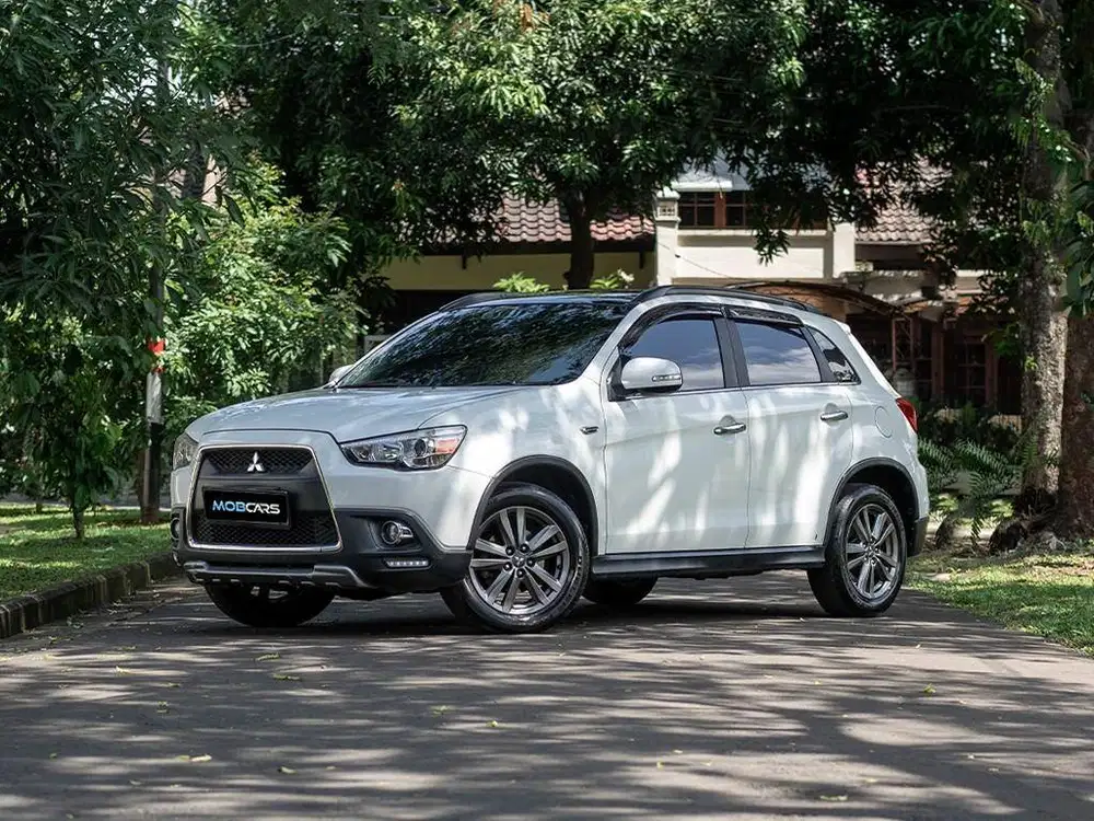 CASH TERMURAH MITSUBISHI OUTLANDER 2.0 PX LIMITED AT 2014 MOBCARS