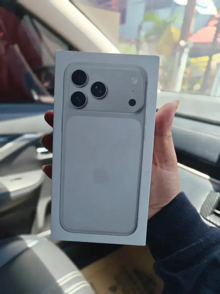 Iphone 17 pro max silver 256 new ibox hanya 1 unit