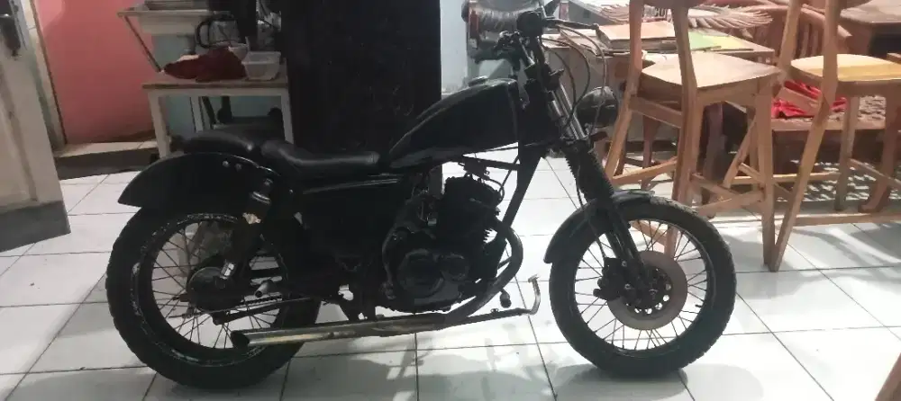 Chopper bobber custom