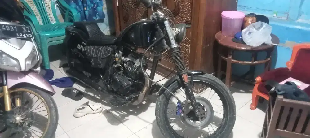 Chopper bobber custom