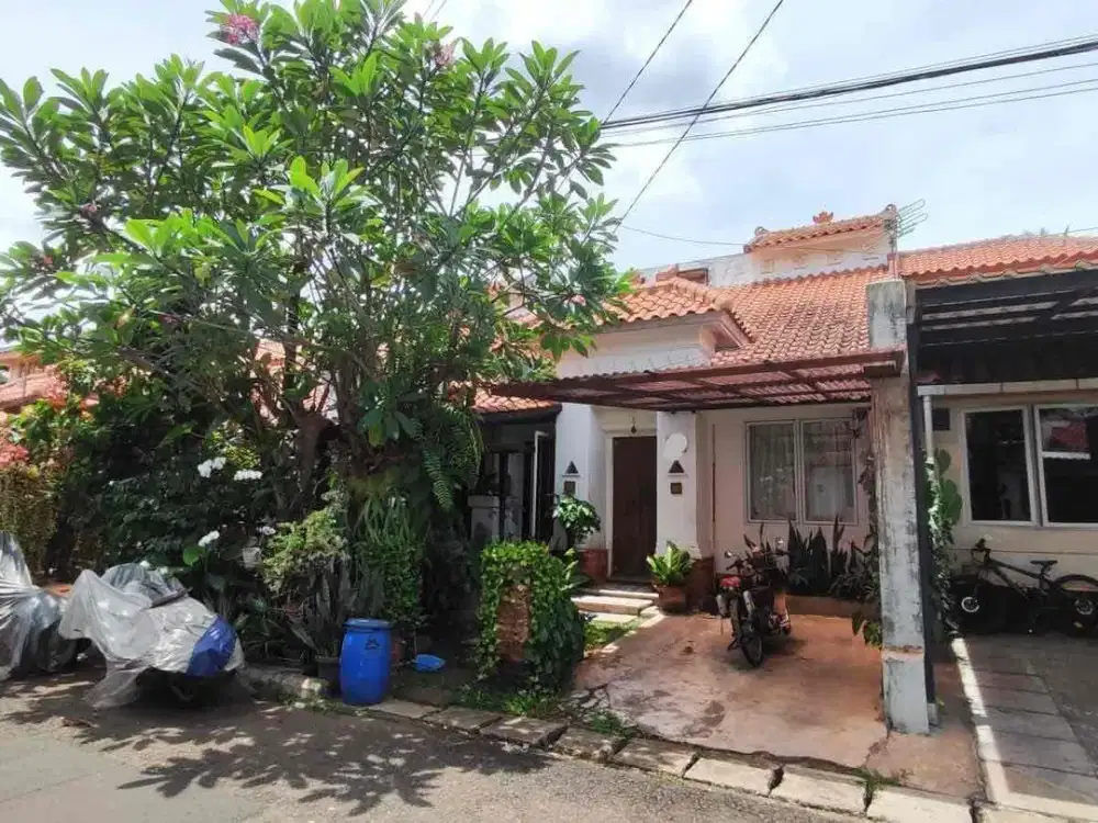 Rumah di Taman Ubud Indah Lippo Village Karawaci ( 2 unit gandeng)
Tangerang