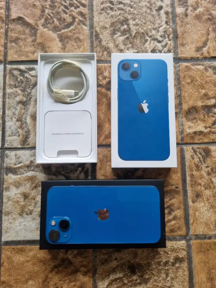 IPhone 13 ex ibox 128 GB Fullset