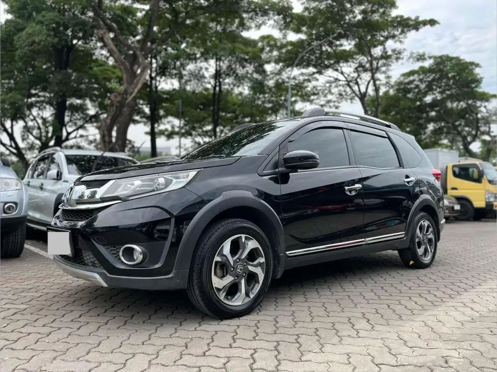 [ TERAWAT LOW KM ] HONDA BRV 1.5 E CVT AT MATIC 2017 HITAM