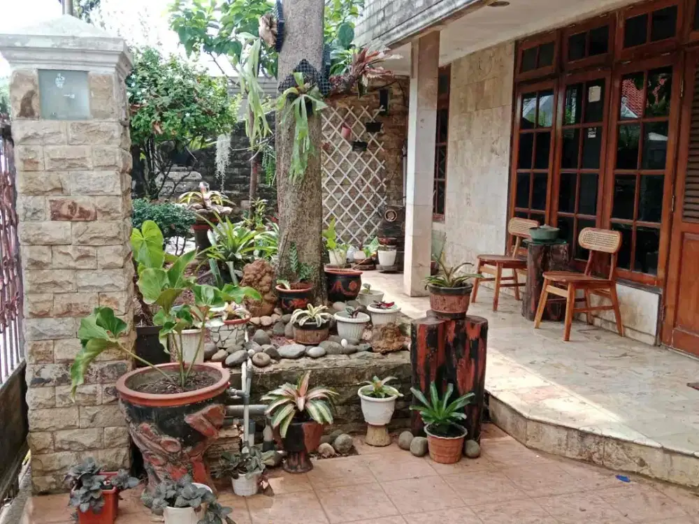 Rumah di Pesanggrahan Petukangan Selatan, Jakarta Selatan