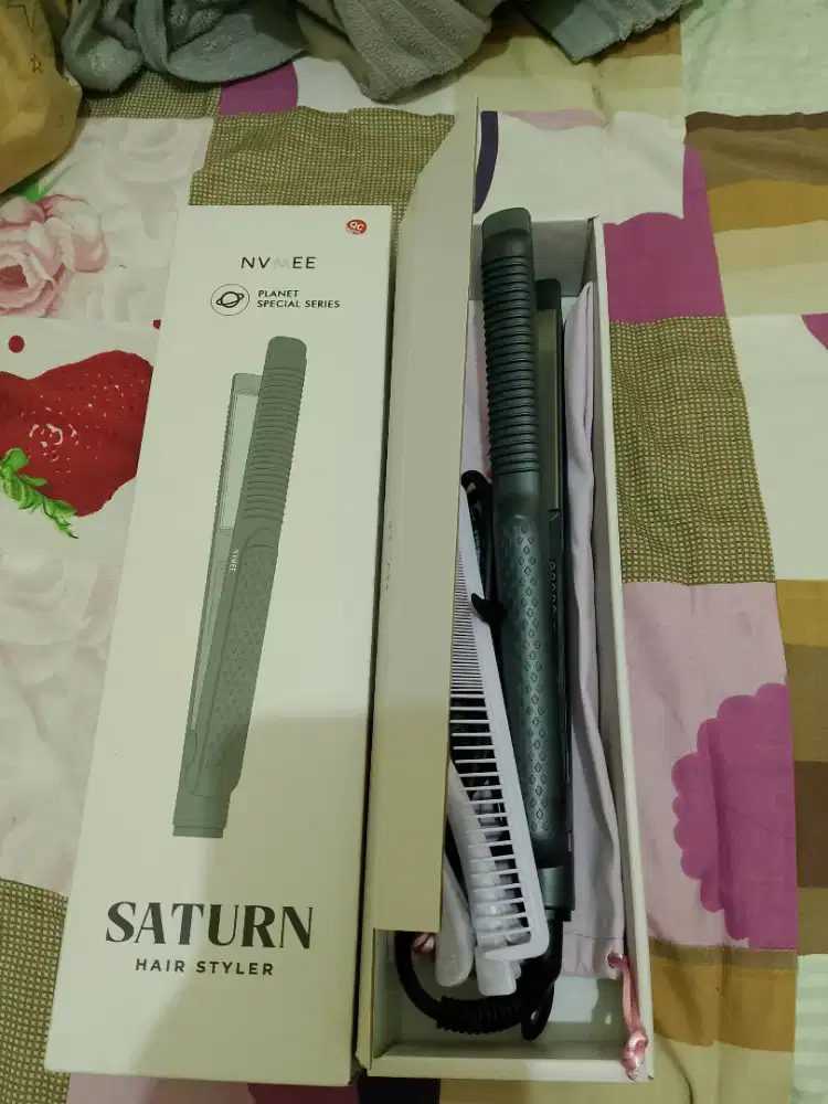 CATOKAN RAMBUT NVMEE SATURN HITAM