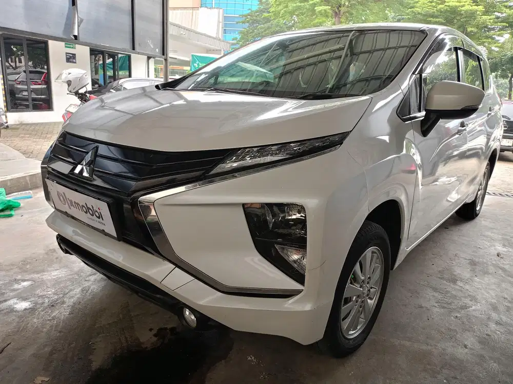 DP MURAH - Mitsubishi Xpander 1.5 GLS Bensin-AT 2020