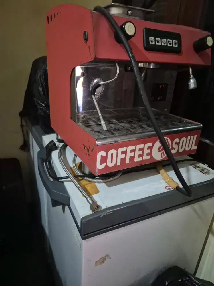 Mesin Coffee Fiama dan Grinder Made In Italy